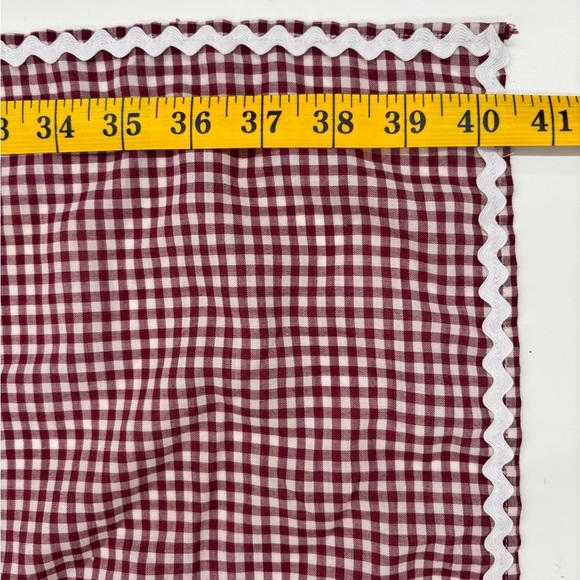 Gingham Check Luncheon Cloth Handmade Embroidered Design Bordered with Rick Rack - Picture 11 of 11
